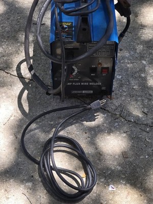 Chicago Electric Welding Systems - 90 amp Flux wire welder - Model