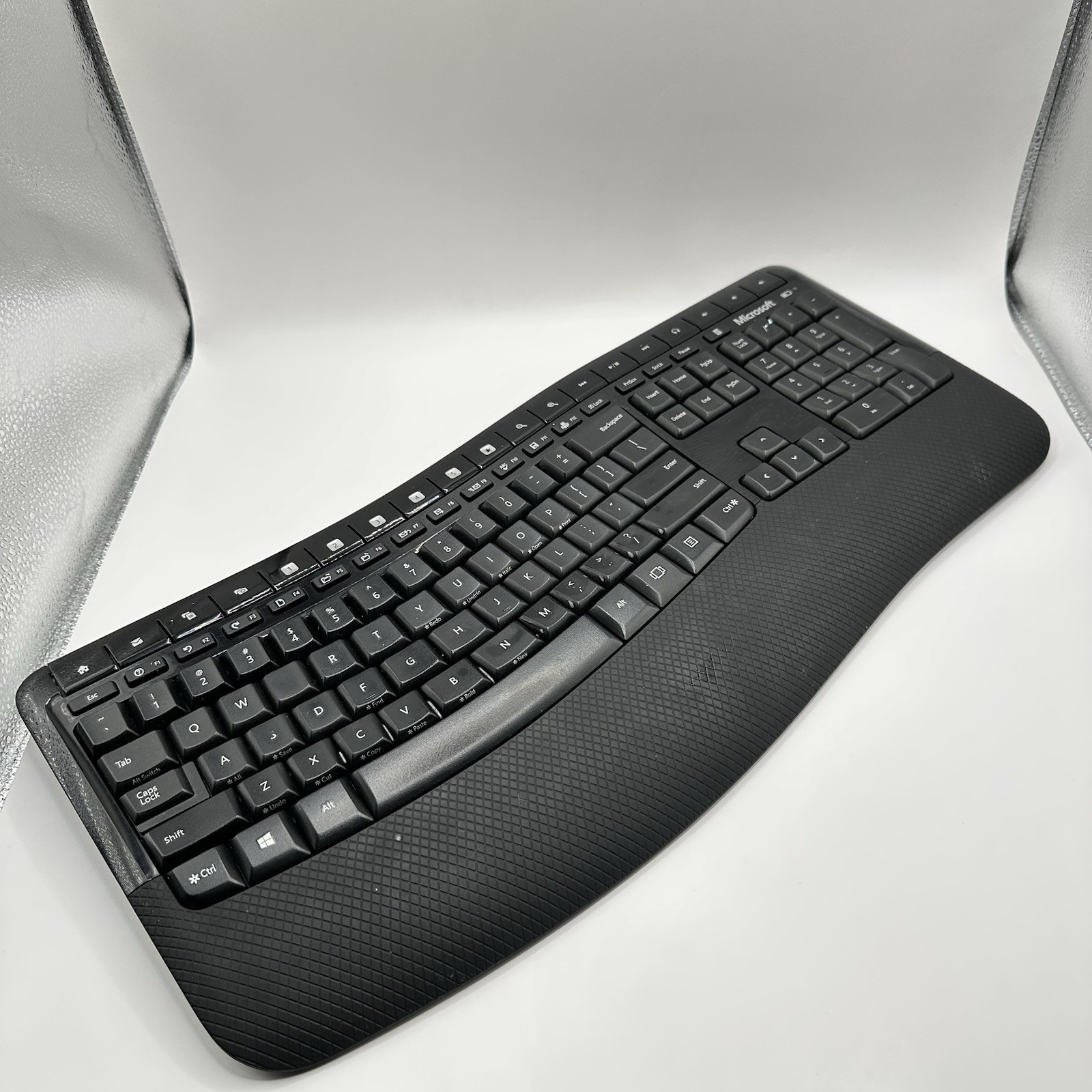 Microsoft Wireless Comfort Keyboard 5050 #1728 NO REICIEVER