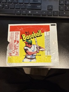 ⚾1973 Topps Baseball Wax Pack Wrapper BATTER k3⚾#445 Umpire Lefty Looks Like YAZ
