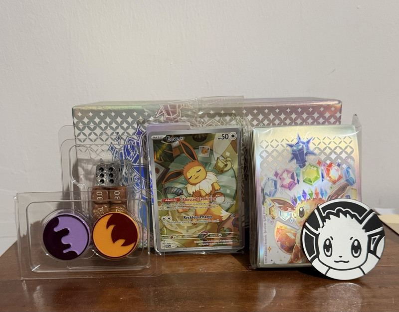Pokémon TCG Prismatic Evolutions Eevee Accessory Set Holo Promo Card & Sleeves
