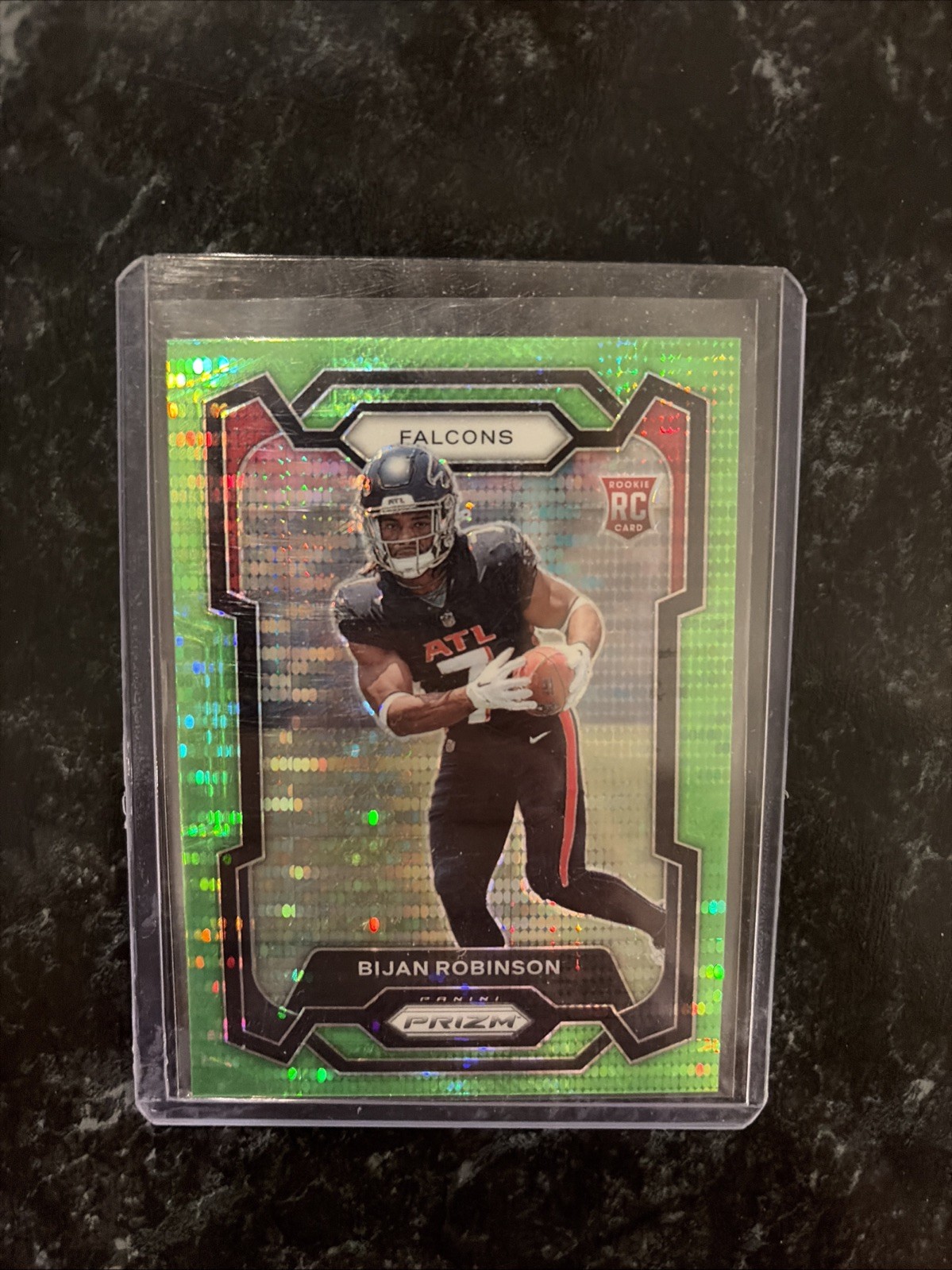 2023 Panini Prizm - Rookies Bijan Robinson #305 Neon Green Pulsar Prizm (RC)