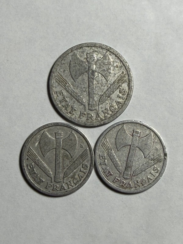 France Etat Francais Vichy 1 Franc 1942 & 2 Francs 1943 Aluminum KM893/894