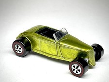 Hot Wheels 33 Ford Lo Roadster Custom Made Redline Spectraflame Yellow 164 Hot Wheels 33 Ford Lo Roadster Custom Made Redline Spectraflame Yellow 164