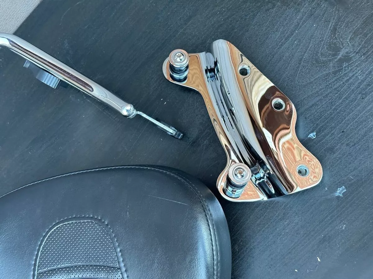 Knife sissy bar deals
