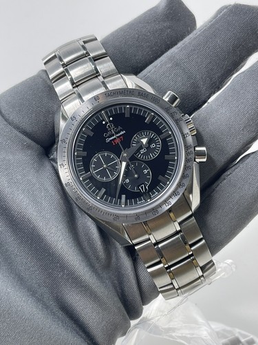 OMEGA 321.10.42.50.01.001 Speedmaster 