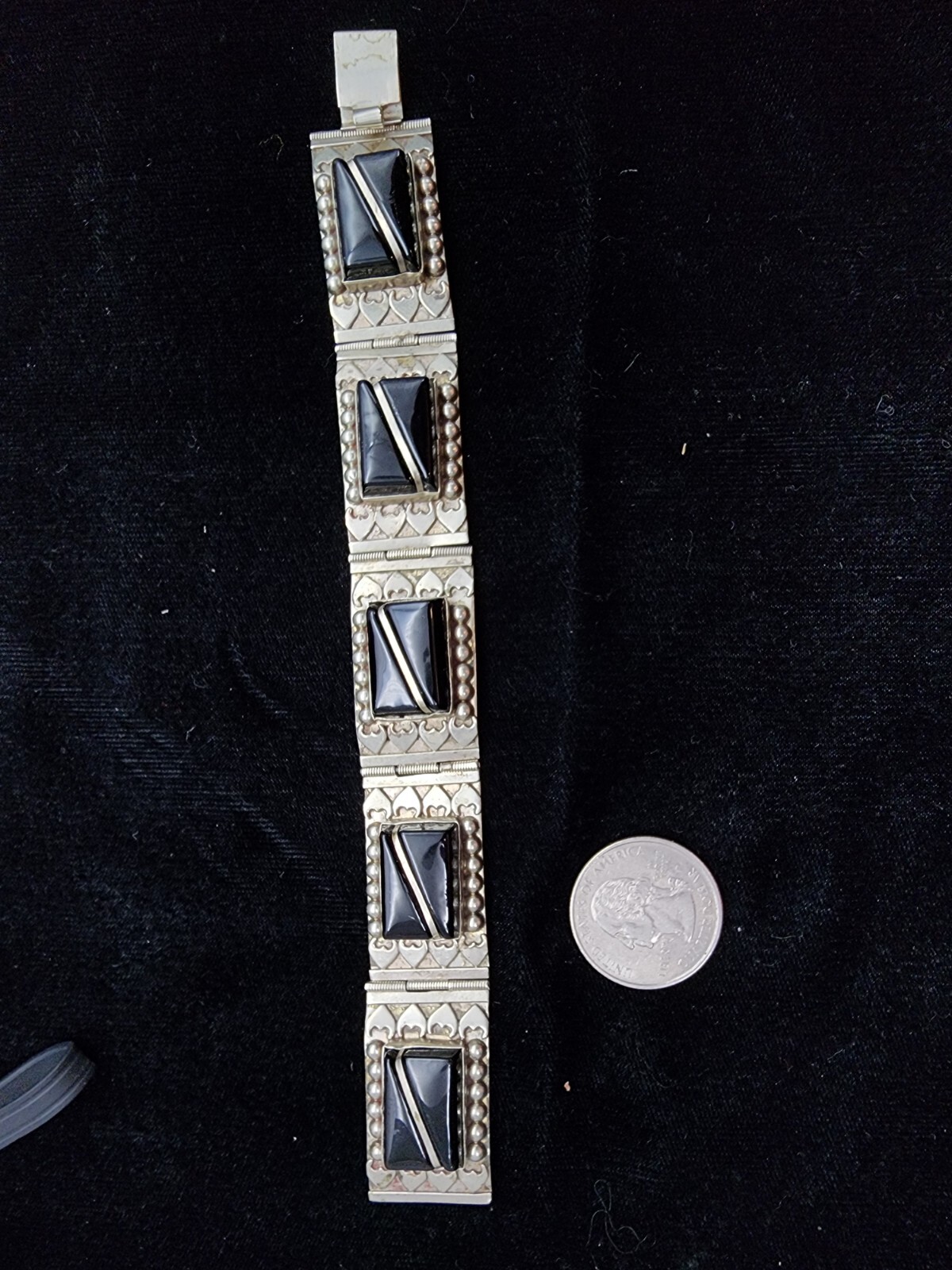 Vintage Mexico Alpaca Carved Black Onyx Panel Bracelet 6.5 Inch Length