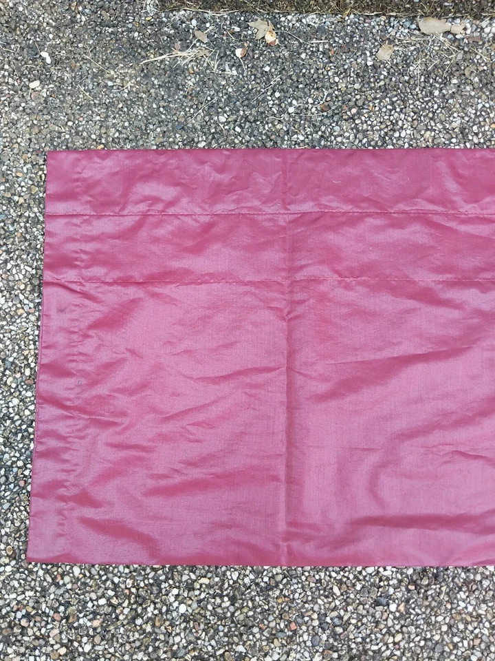 Cenefa de cortina brillante satinada borgoña roja lisa Croscill 84" x 17" de colección Foto 4 de 4