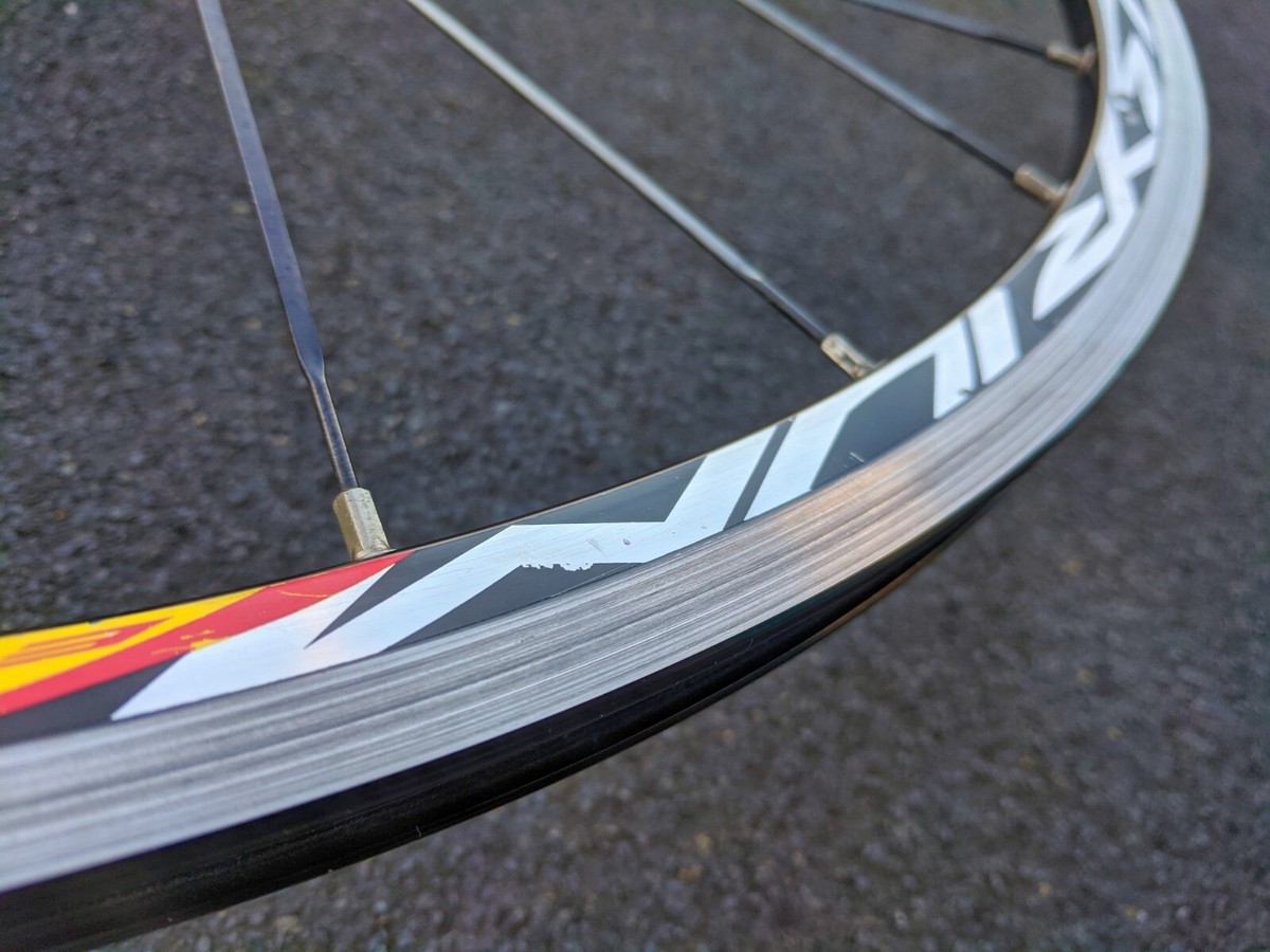 mavic ksyrium equipe - Clincher Wheelset. 700C. 9-10s mavic ksyrium equipe - Clincher Wheelset. 700C. 9-10s
