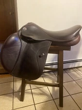 Beval Millbrook English Saddle 18