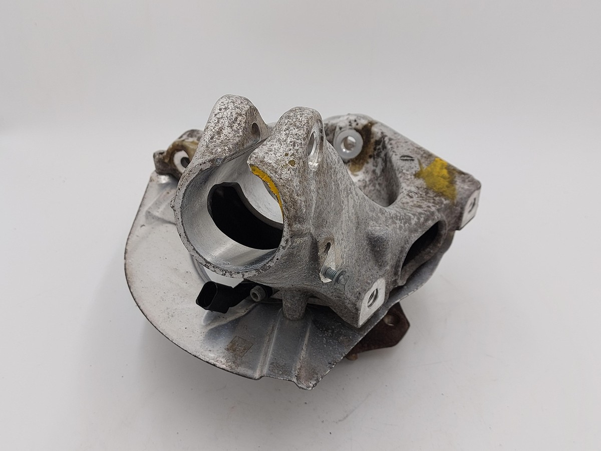 14-19 Porsche Cayman 718 982 Front LH Left Spindle Knuckle
