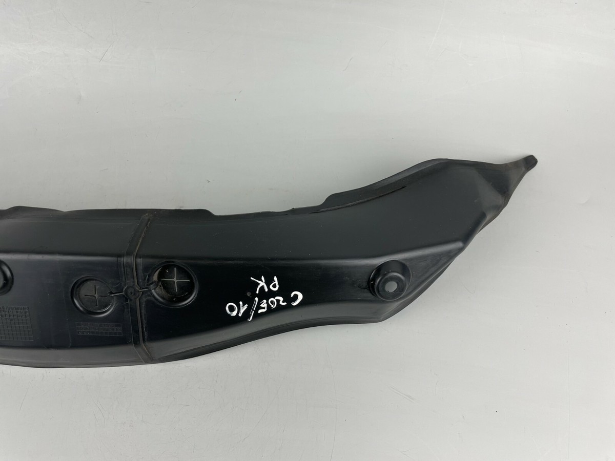 Mercedes Benz C Class W205 Front Left Side Fender Rubber Seal Trim 