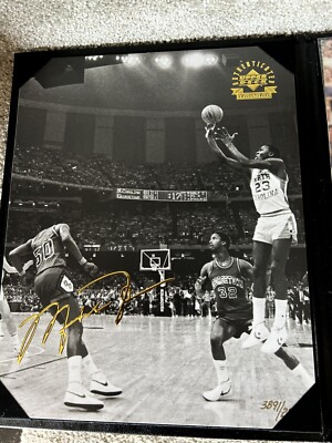 MICHAEL JORDAN UPPER DECK AUTHENTICATED 