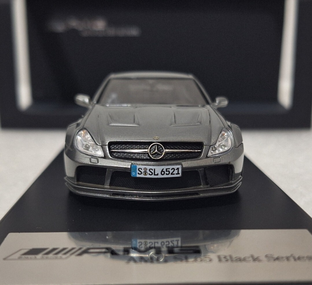 ミニカー Mercedes-Benz SL65AMG 1:43 Mercedes Benz SL65 AMG Black Series de 2009 au 1/43 de
