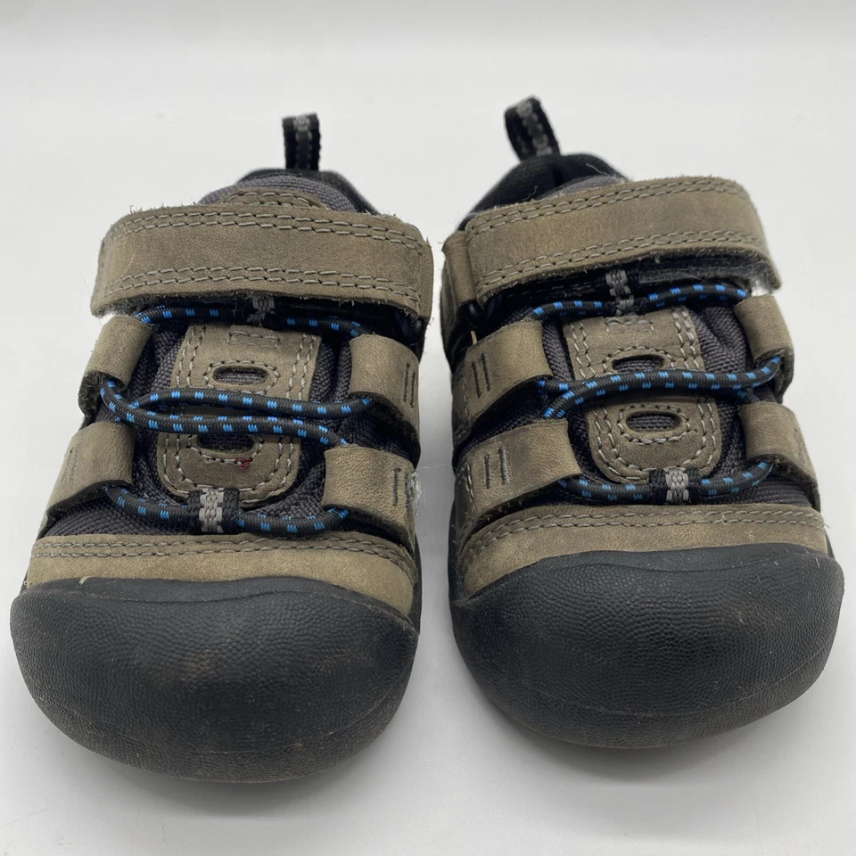 Zapatos de senderismo Keen Newport para niños pequeños talla 5 gris acero al aire libre Foto 2 de 4