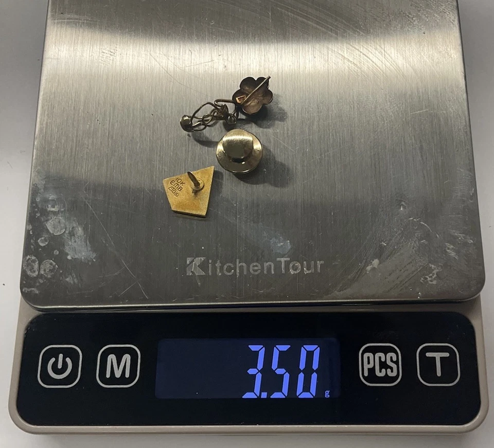 Octánter de chatarra de oro de 10K de 3,5 gramos alfiler de empleado y pendiente individual Foto 2 de 4