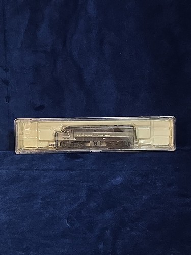7920 ESCALA N FA2 Loco PRODUCTOS LIFE-LIKE New York Central #1044 | Zustand: New