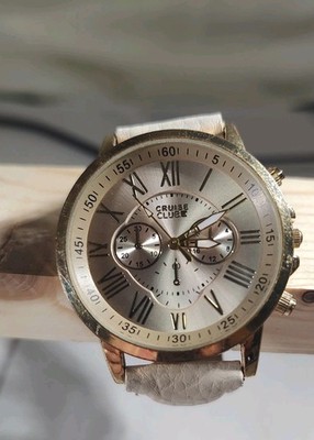 Cruise Club: Wrist Watch Gold Tone Large Round Dial Beige Band Needs Battery