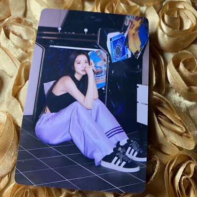 Jisoo BLACKPINK Group Born Pink Tour Celeb K-pop Girl Photo Card Arcade 3