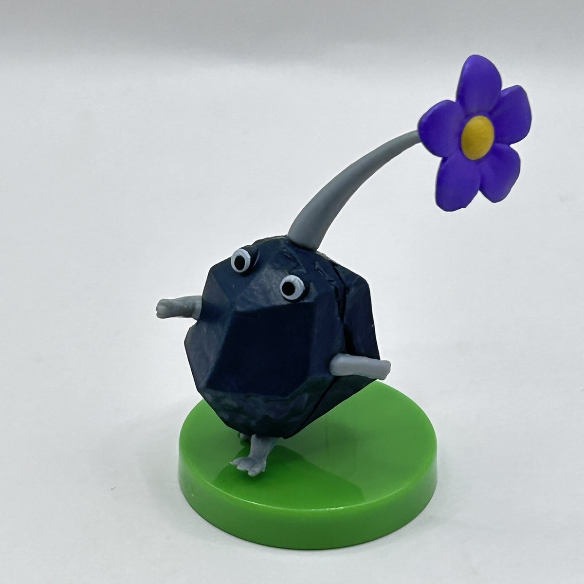 Rock Pikmin Choco Egg Mini Figure Toy Nintendo Furuta Cute Rare