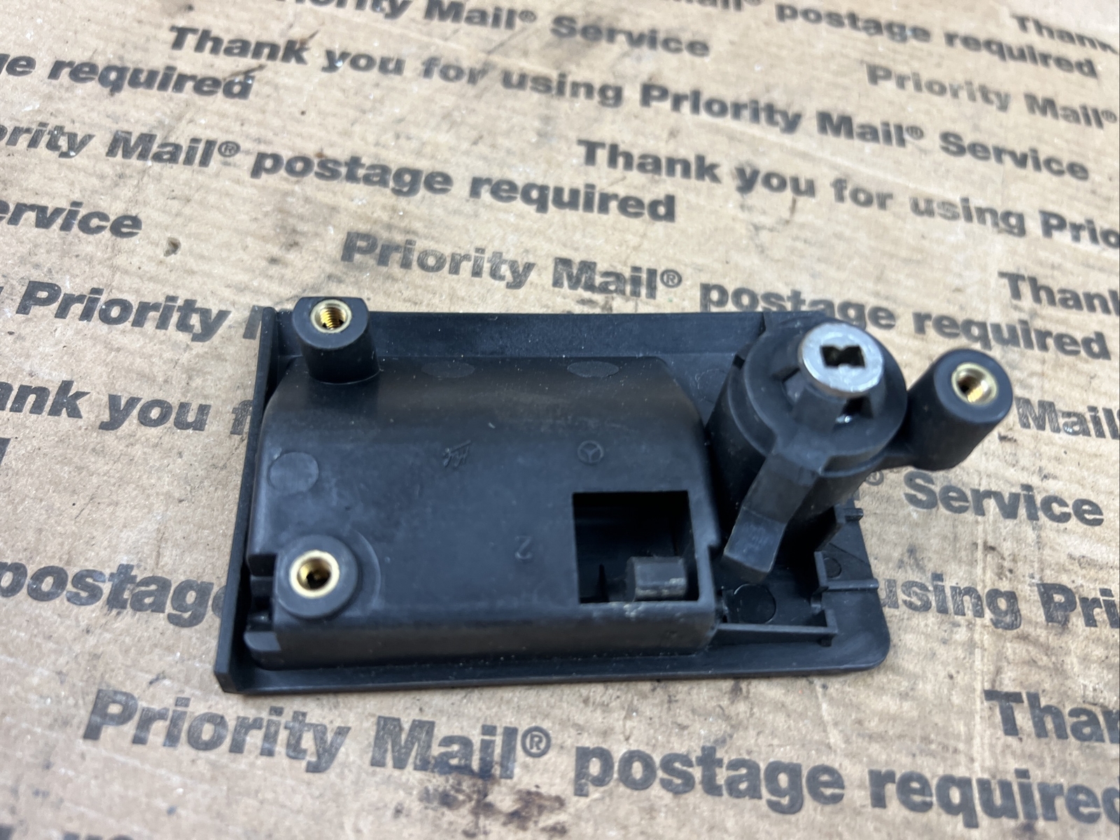 MERCEDES GLOVE BOX RELEASE HANDLE 126 CHASSIS 198191 for sale online