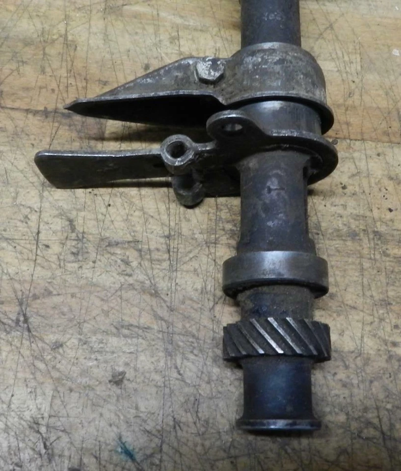 1930 Oakland Model 101 V8 used dual point distributor 660A - Image 3 of 4