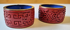 2 China Lacquerware Ringe &ndash; Chinese Red Lacquer Floral &ndash; Blue Enamel Vintage Art