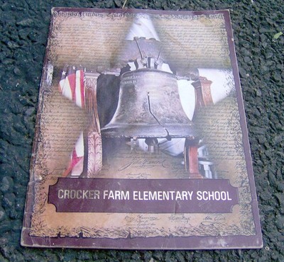 1975 CROCKER FARM ELEMENTARY SCHOOL yearbook Amherst Massachusetts 1970s OLD