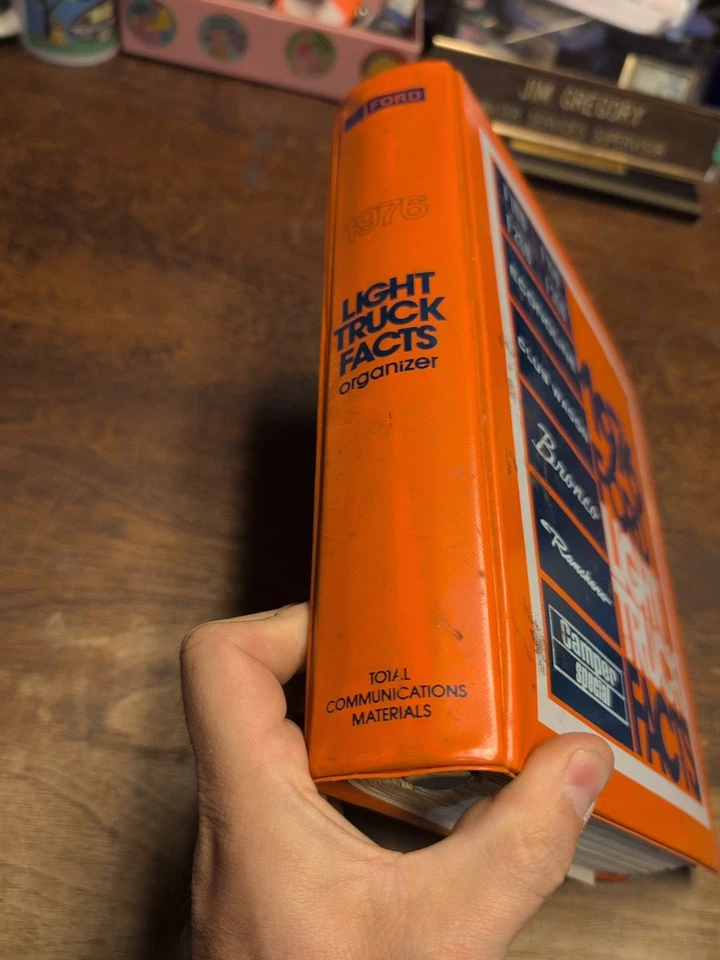 Ford Truck 1976 concesionario álbum libro de datos manual F100 F250 concesionario Bronco Foto 2 de 4