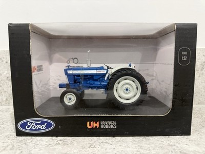Universal Hobbies - Ford 5000 Traktor - UH2808 - Maßstab 1:32 - neuwertig/neu