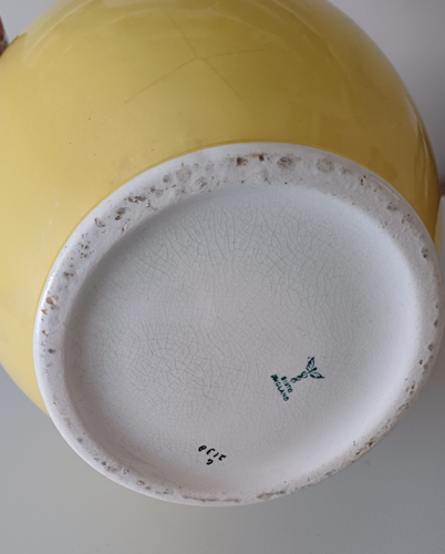1930s Bishop and Stonier ceramic yellow coloured large water jug - Picture 9 of 11