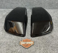 HARLEY 24+ CVO ST ROAD GLIDE BLACK SADDLEBAG LIDS 90202455 90202454