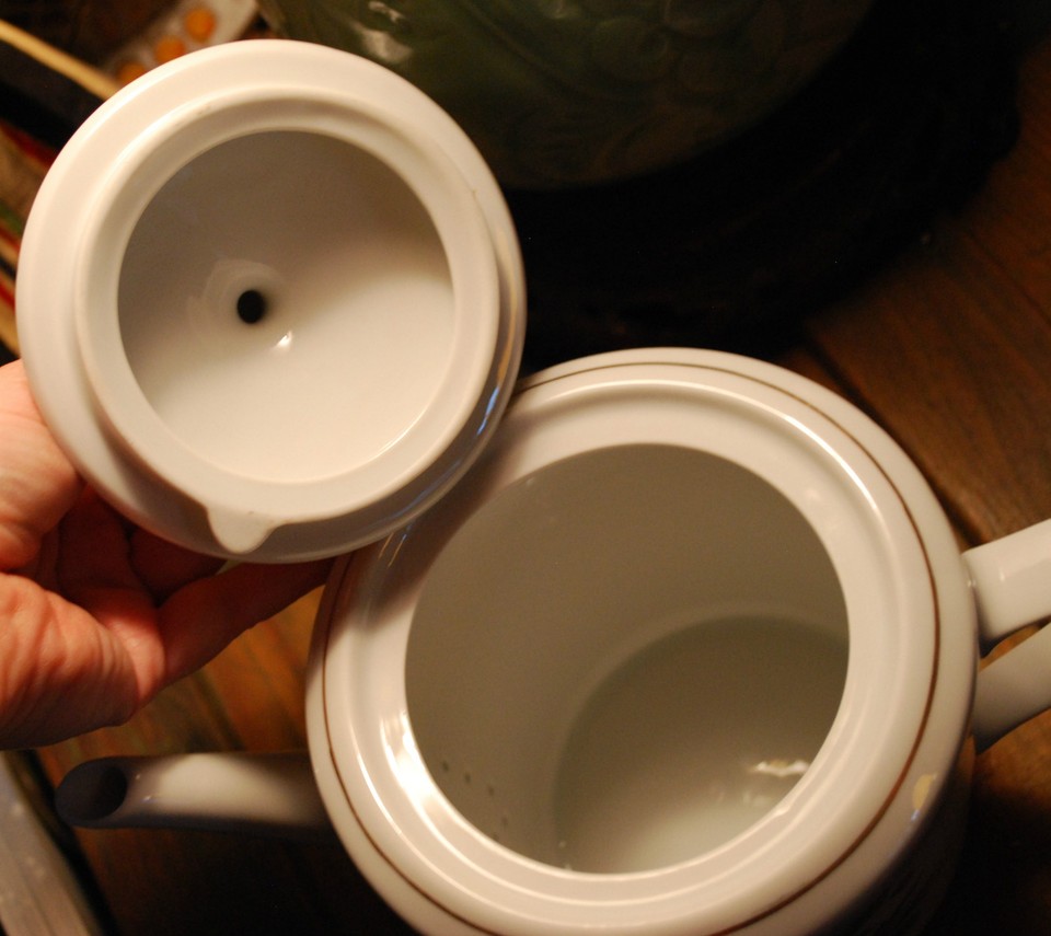 Vintage 1950s ALFOLDI HUNGARY Floral PORCELAIN TEAPOT Mid Century Mod