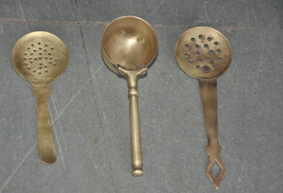 Pequeña casa de muñecas artesanal de latón de 5 piezas de artículos de cocina para bebés Foto 4 de 4