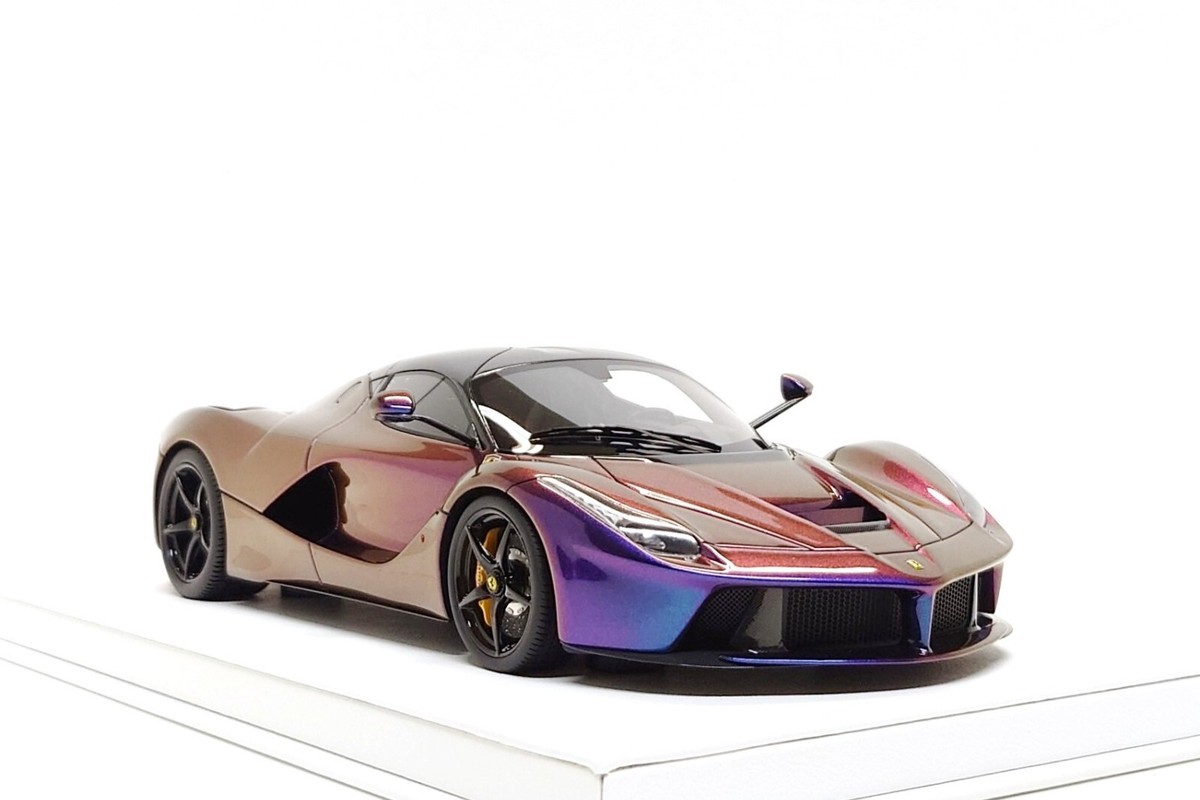 BBR Deluxe 1:18 Ferrari LaFerrari in Chameleon Purple / Carbon