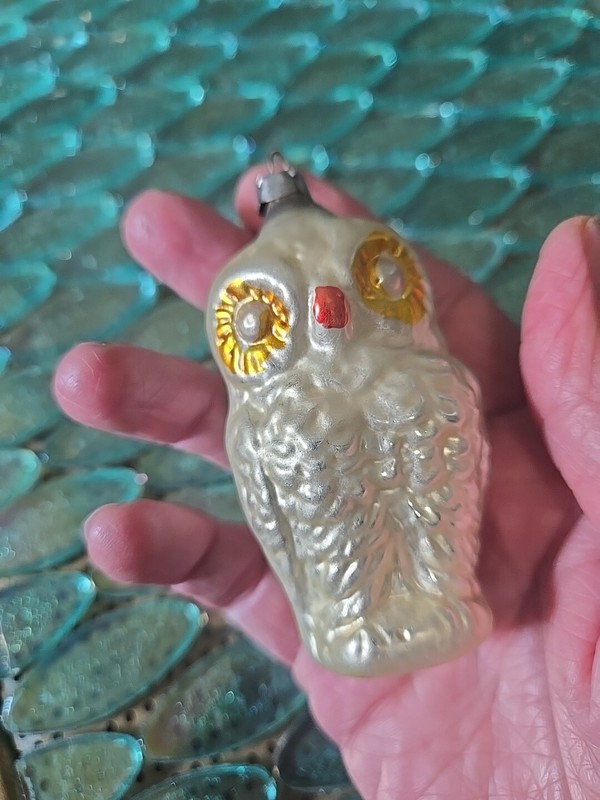 Vintage Glass OWL BIRD Gold Eye Embossed Feather Christmas Ornament Germany