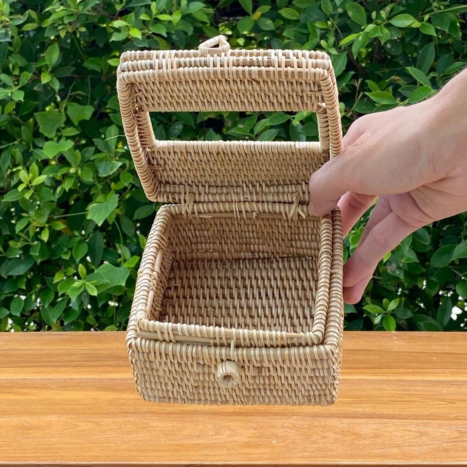 Cubierta de caja de pañuelos de bambú vintage tailandesa: diseño duradero hecho a mano con dije tailandés Foto 3 de 4