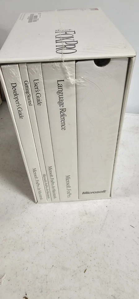 Microsoft FoxPro v 2.5 New In Box. V12 - Image 4 of 4