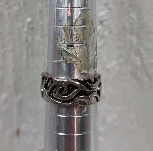 Vintage Solid  Ornate Silver Scroll Ring 10g 8mm … - image 4