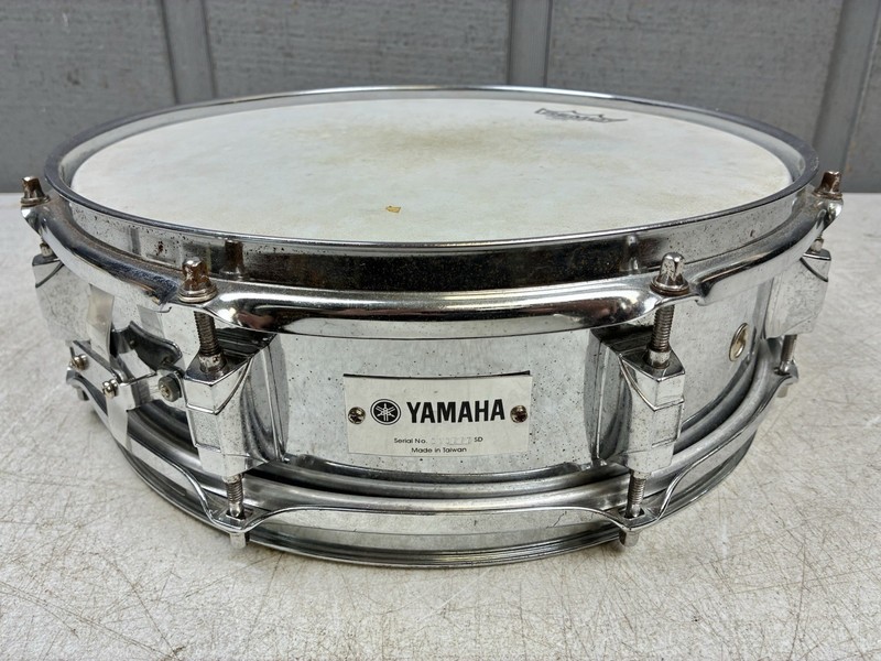 YAMAHA 13” SILVER SNARE DRUM 013777