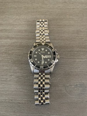 Seiko SKJ Series Kinetic Sports 200 Black With Black Bezel 5M43