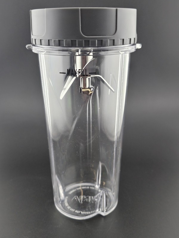 Ninja Single Serve Blender Cup w Integrated Blade Lid Replacement 7” 16 oz Clear