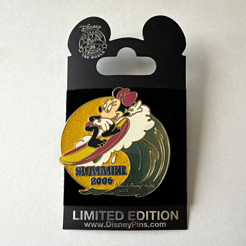 Disney Minnie Mouse Surfing Wave Summer 2006 Glitter Limited Edition Pin