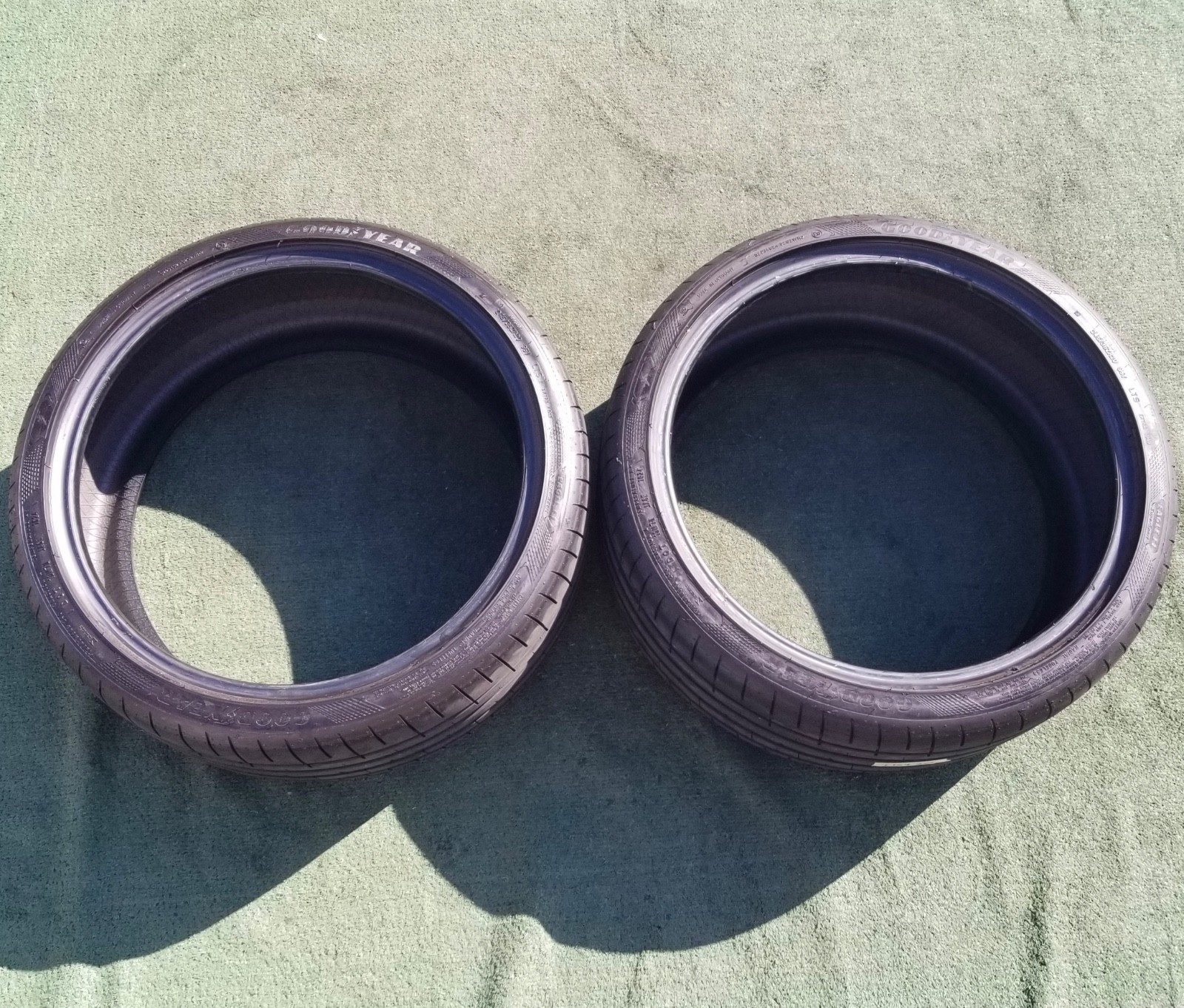245/35R20 Goodyear Eagle F1 SuperSport Tires 245/35ZR20 95Y Lotus LTS 95% Tread