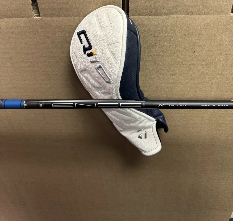 NEW Taylormade Qi10 Tour Rescue 3 Hybrid- 19.5* Right Hand Stiff Flex With Cover - Image 4 of 4