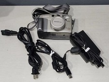 Canon PowerShot G2 4.0MP Digital Camera With Accessories