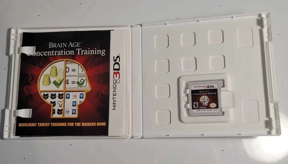 Brain Age : Concentration Training - Nintendo 3DS - CIB - Untested - Image 3 of 4