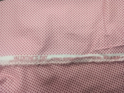VTG Quilt Fabric Valentine's Day Hudson Ohio JoAnn Petite Tiny Hearts 70" L x 44 - Picture 4 of 9