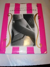 WOMEN victorias secret NUDE PANTYHOSE CONTROL TOP SHEER STOCKINGS NYLONS SIZE S