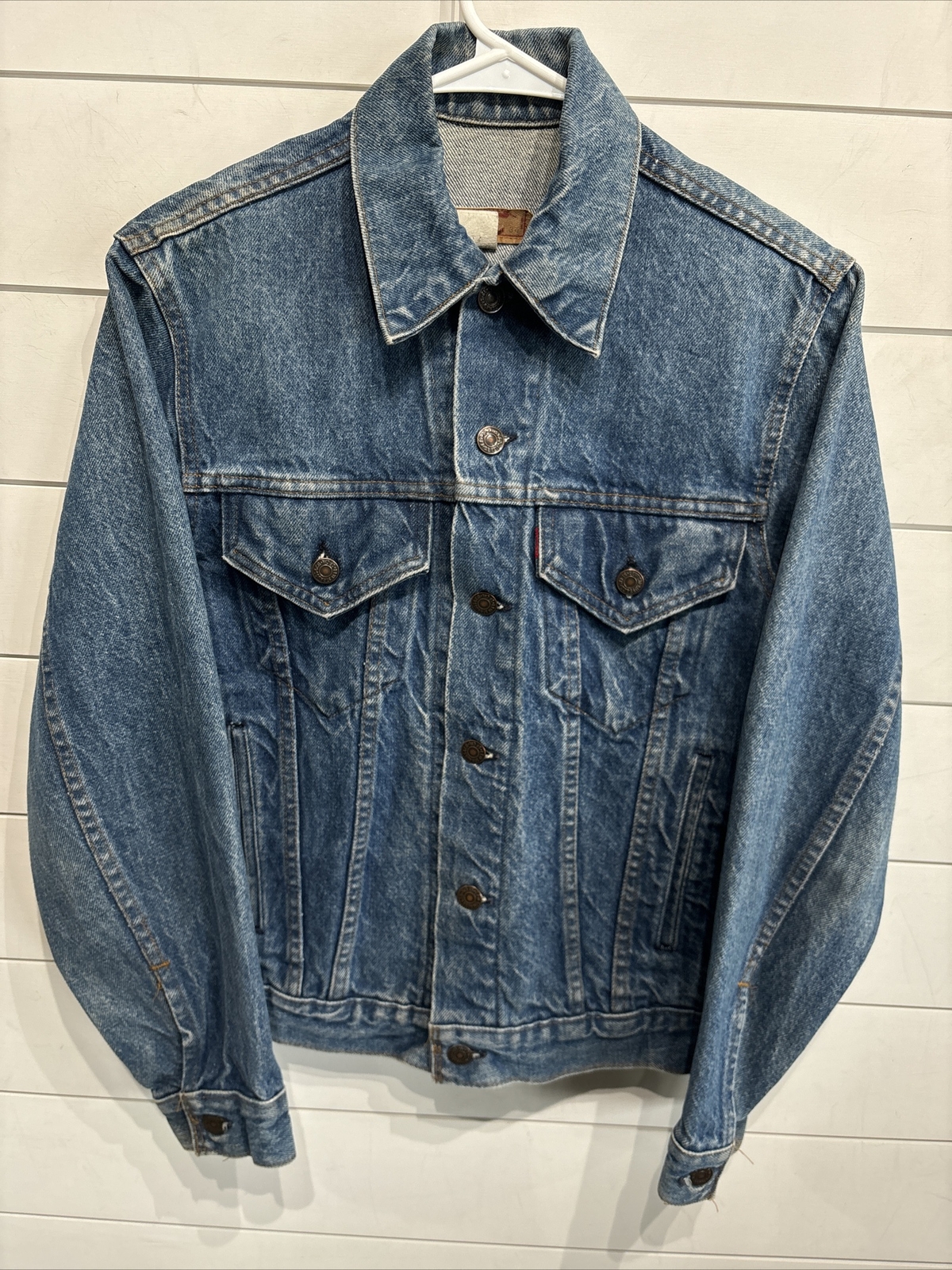 Vtg LEVI’s Denim Blue Jean Trucker Cowboy Jacket Mens 34 Red Tag 70506 0213