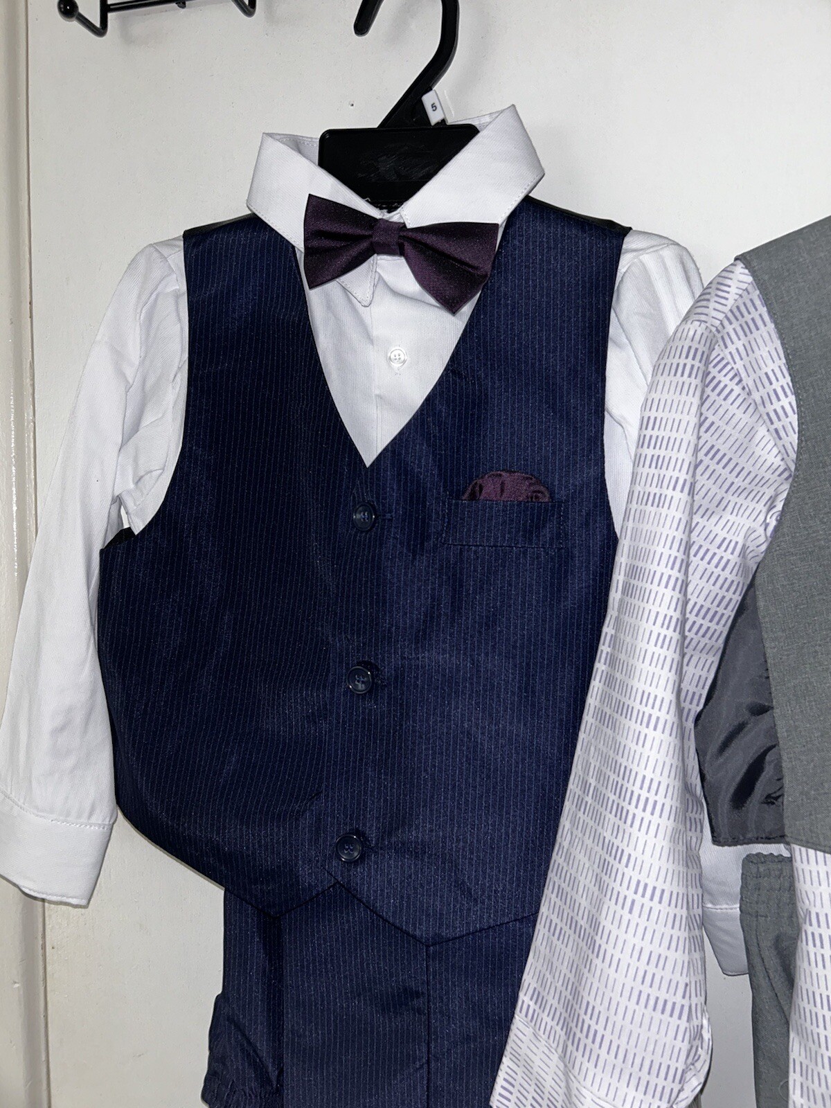 Picture 4 of 5